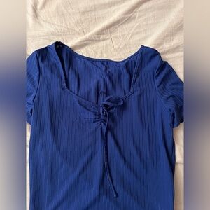 Blue t shirt crop tight fit